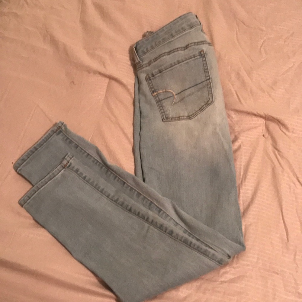 American eagle whitewashed denim